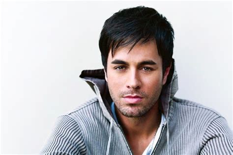 Is Enrique Iglesias Bald? - Hair System