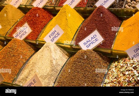 Spices and teas on the Egyptian market in Istanbul Stock Photo - Alamy