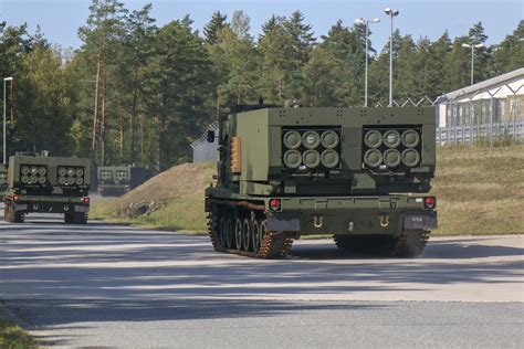 Long-range rocket launchers arrive in Europe > 41st Field Artillery ...