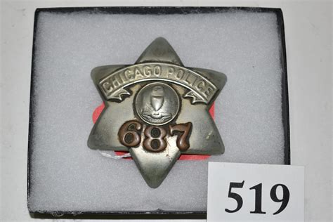 Lot - Chicago Police badge #687