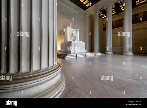 Lincoln Memorial inside at sunrise Stock Photo - Alamy