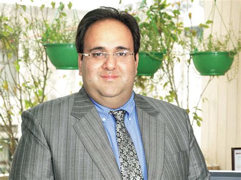 Pop music rejuvenates me, says Bajaj Capital's Sanjiv Bajaj - The Economic Times