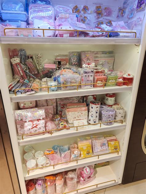 Duty free at Taipei Taoyuan airport! : r/sanrio