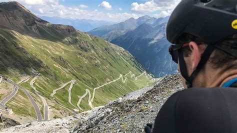 Passo dello Stelvio cycling: what cyclists need to know