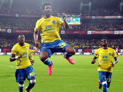 Kerala Blasters sign defender Pratik Chaudhari - myKhel