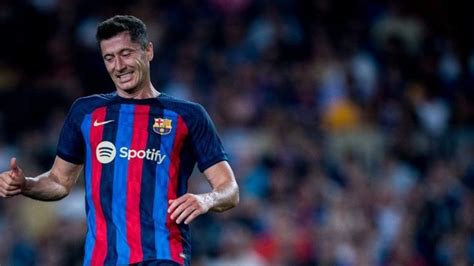 Disappointing debut for Lewandowski for Barcelona in goalless draw ...