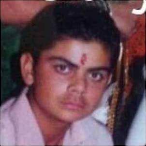 Young - childhood pictures / photos of Virat Kohli (collection ...