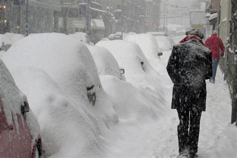 Winter Storm: 20 Inches of Snow Predicted to Fall in New York City | Rare