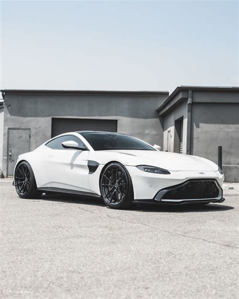 White Aston Martin Vantage | Brixton Forged WR3.2 forged wheels | Dream ...