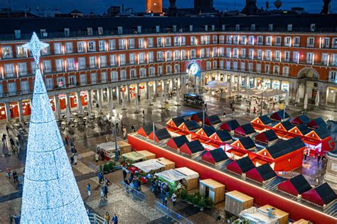 The 20+ Most Beautiful and Amazing Christmas Markets in Europe ...