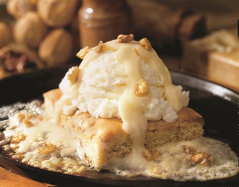 Applebees Blondie = Happiness | Desserts, Applebees dessert, Blondie ...