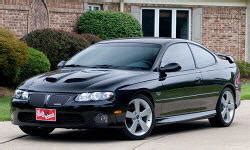 Pontiac GTO Specs at TrueDelta: Powertrains and tires by trim level (2006)