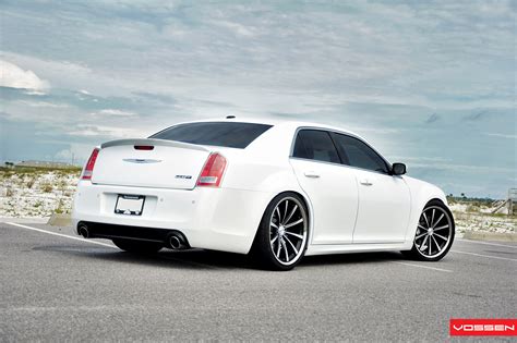 White Chrysler 300 Customized for Royal Look — CARiD.com Gallery