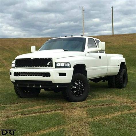 White Dually Dodge Cummins in the Field. 2nd Generation #Dodge #Cummins #White #Black | 2nd gen ...