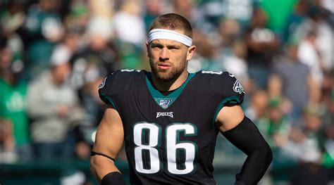 NFL rumors: Eagles' Zach Ertz discusses 'difficult' contract ...