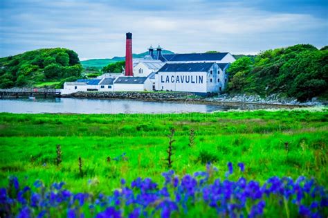 The Lagavulin Distillery editorial photo. Image of classic - 102661771