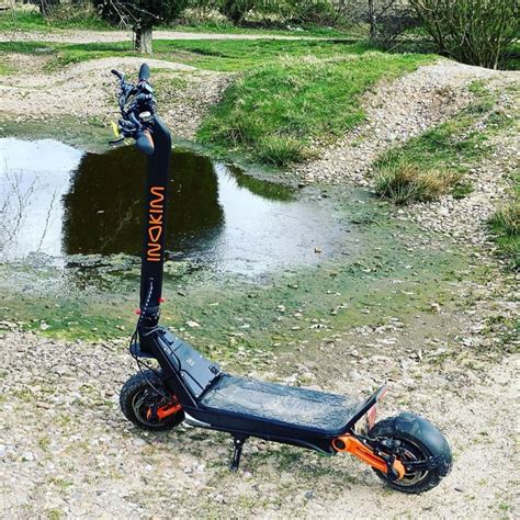 Best Long Range Electric Scooters (20-80 Miles) - August 2021