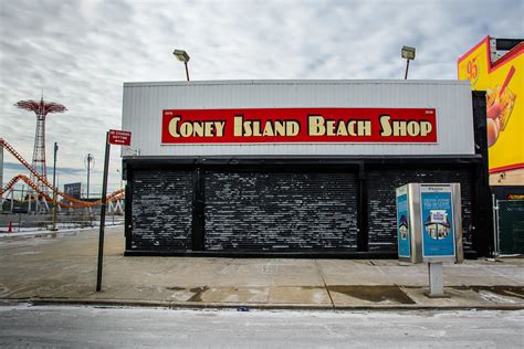 closed doors | coney island beach shop on a cold winter day | drpavloff | Flickr