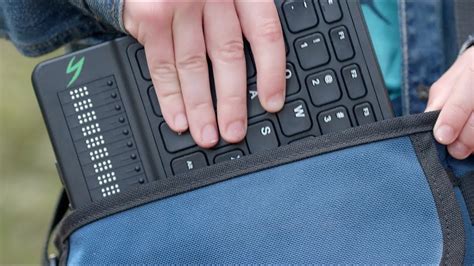 Mantis Q40: An All-in-One QWERTY Keyboard and Refreshable Braille Display - YouTube