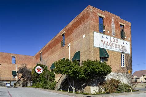 Los Vaqueros Restaurant - Architecture in Fort Worth