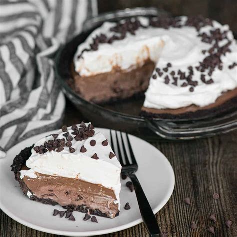 Mud Pie {Frozen Chocolate Pie} - Self Proclaimed Foodie