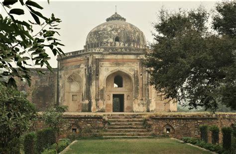 Mehrauli Archaeological Park Delhi, History, Timings, Entry Fee