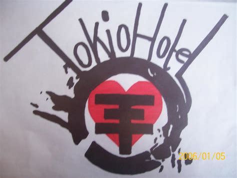 Tokio Hotel Logo by LifeThreateningLove on DeviantArt