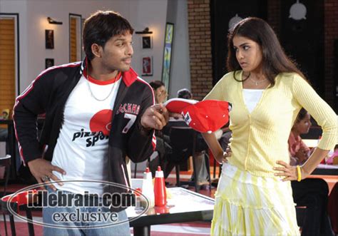 Happy - Telugu cinema Photo Gallery - Allu Arjun & Genelia