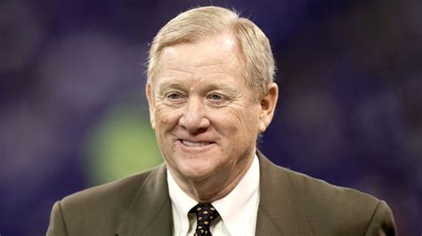 Bill Polian vai entrar no Ring of Honor do Indianapolis Colts