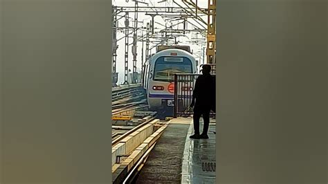 Delhi Metro Changing Tracks at Ballabgarh Metro Station - YouTube