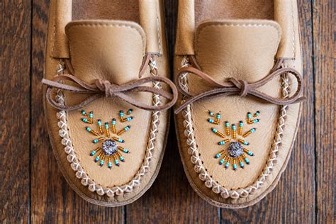 Men's Authentic Native American Handmade Genuine Leather Moccasins ...