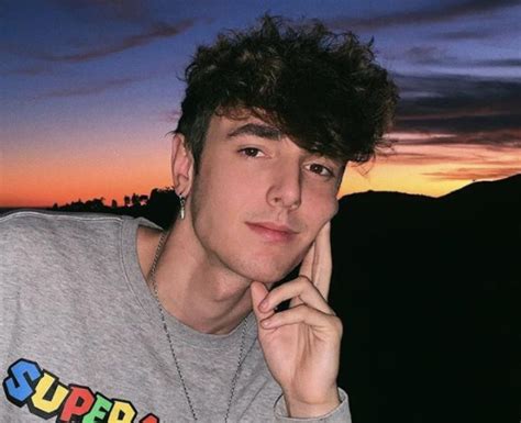 How tall is Bryce Hall? - Bryce Hall: 17 facts about the TikTok star you should know - PopBuzz