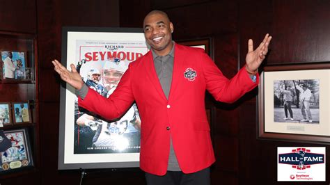 Photos: Richard Seymour gets fitted for his Patriots Hall of Fame jacket