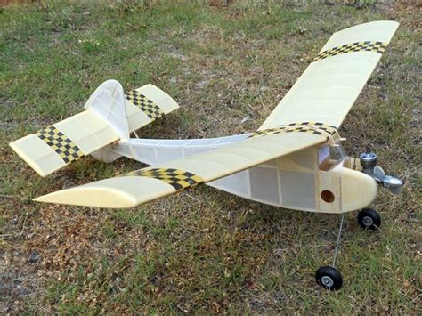 Outerzone : Photo gallery page | Model airplanes, Free plan, Gliders