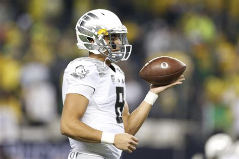 Marcus Mariota to serve as honorary captain for Oregon's season-opener ...