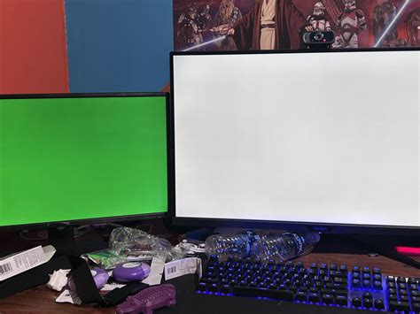 Please help. Monitor goes to this white screen randomly. : r/computerrepair