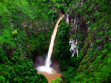 Lost yourself in the romantic world of waterfalls - Shillong - India ...