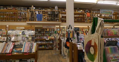 Bozeman's Country Bookstore eager for Christmas Stroll and holiday sales