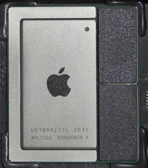 File:Mac Mini M1 chip.jpg - Wikimedia Commons