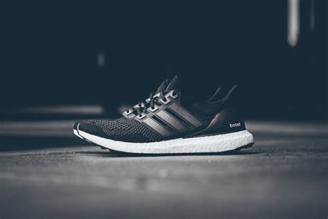 adidas Ultra Boost Black/White | HYPEBEAST