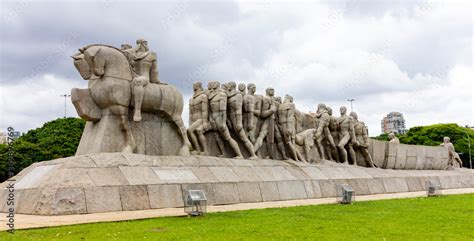 SAO PAULO, BRAZIL - NOVEMBER 30, 2019. Monumento as Bandeiras (Monument ...