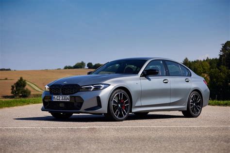 A Closer Look at the 2023 BMW M340i xDrive Sedan - BMW.SG