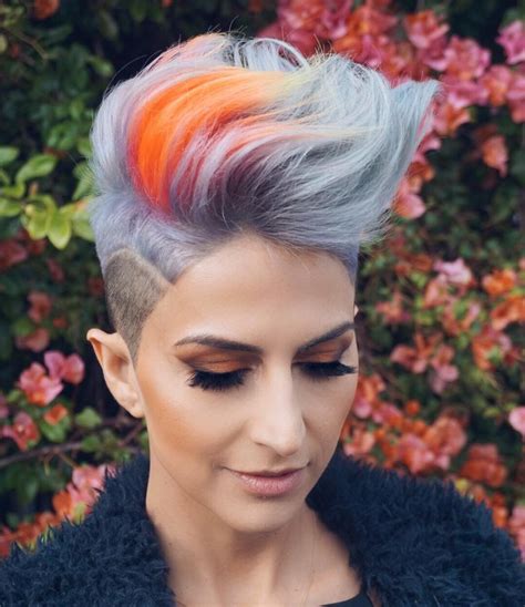 For bb’s who are after out-of-this-world hair colors, this LA-based blogger does not disappoint ...