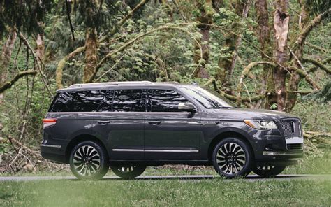 Évaluation Lincoln Navigator 2023 - Guide Auto