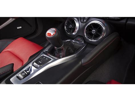 2018 Chevrolet Camaro: 128 Interior Photos | U.S. News