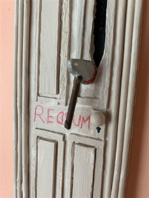 Cult horror movie shining inspired redrum door frame diorama from the scene “Here’s Johnny”🪓👩‍🎨 ...