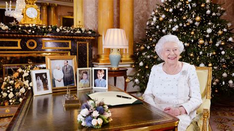 Queen Elizabeth Sandringham Estate Photos: Her Holiday Home Revealed ...