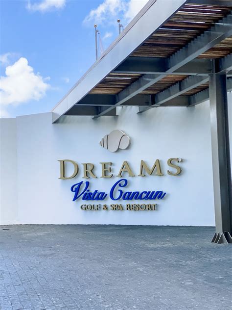 Dreams Vista Cancun Review - Dreams Vista Cancun Golf & Spa