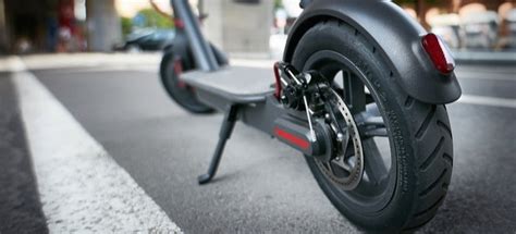 How to Change Your Scooter Tires | DoItYourself.com