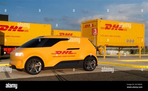 Porsche Vision Renndienst - an electric van by Porsche with DHL logo ...